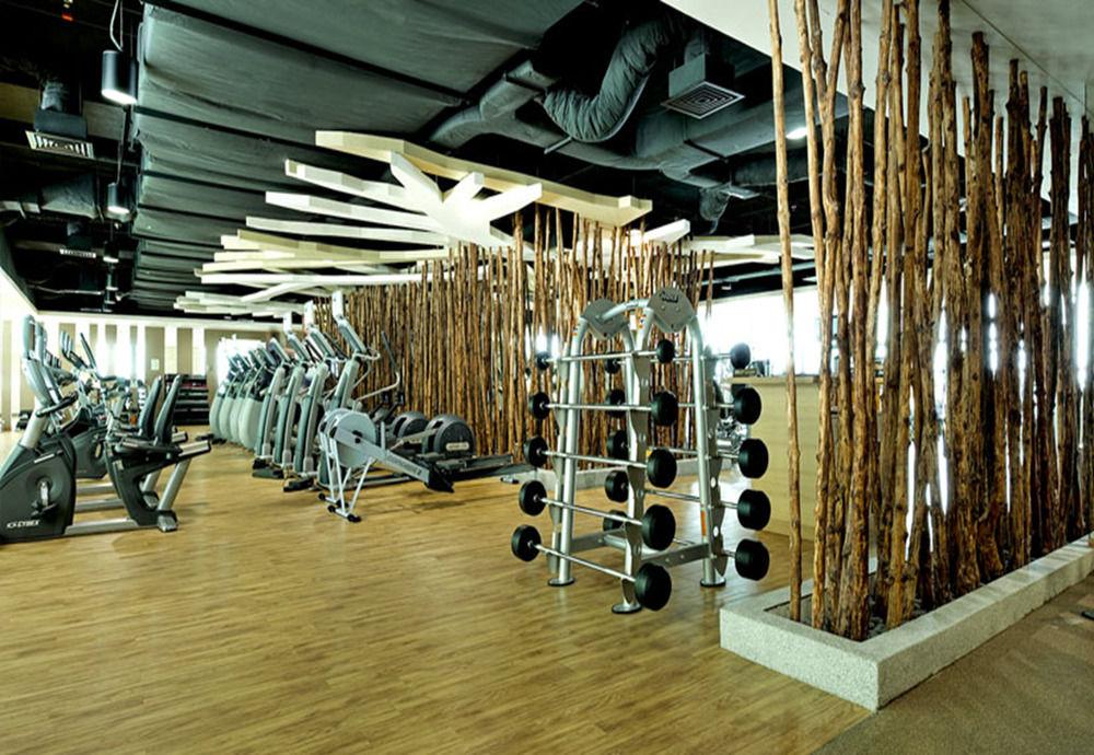 Gtower Hotel Куала-Лумпур Екстер'єр фото The gym at the InterContinental