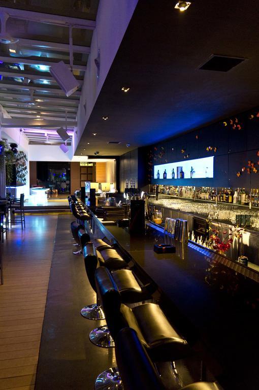 Gtower Hotel Куала-Лумпур Екстер'єр фото The bar at the 101 bar